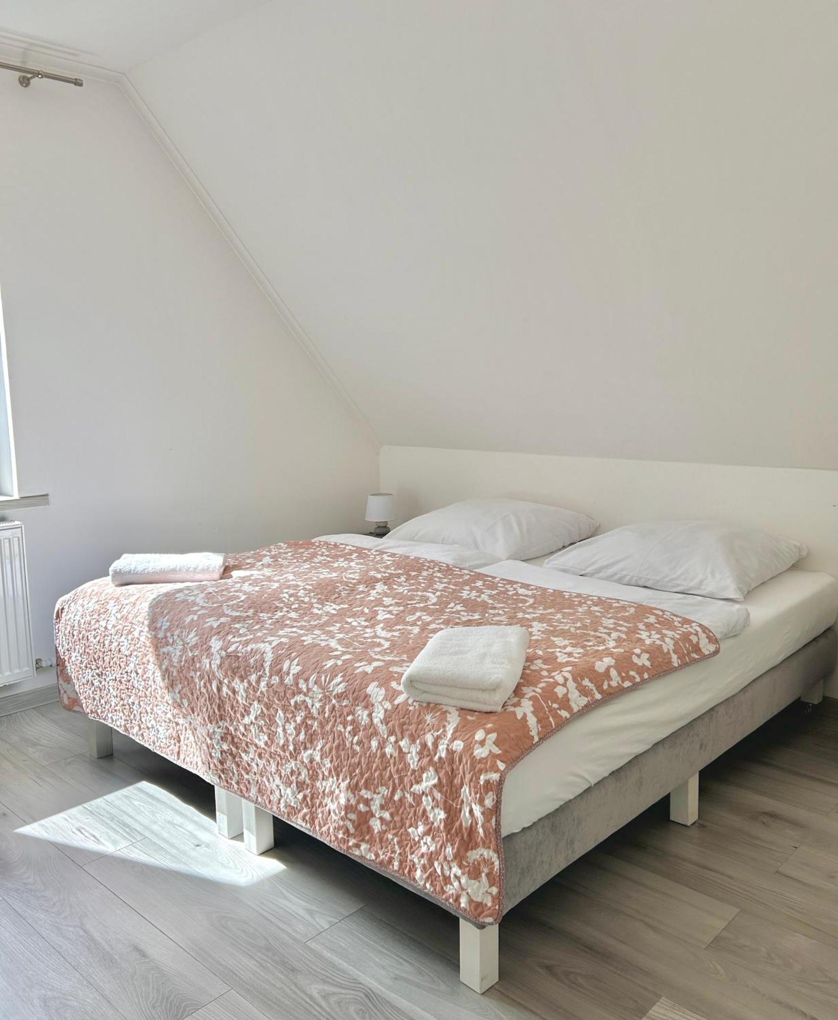 Apartamenty Golf Dyndeby 内克瑟 外观 照片